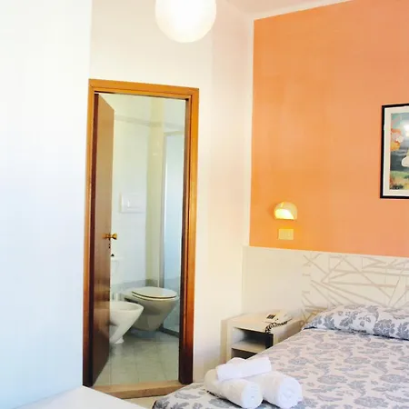 President Pool & Room-2